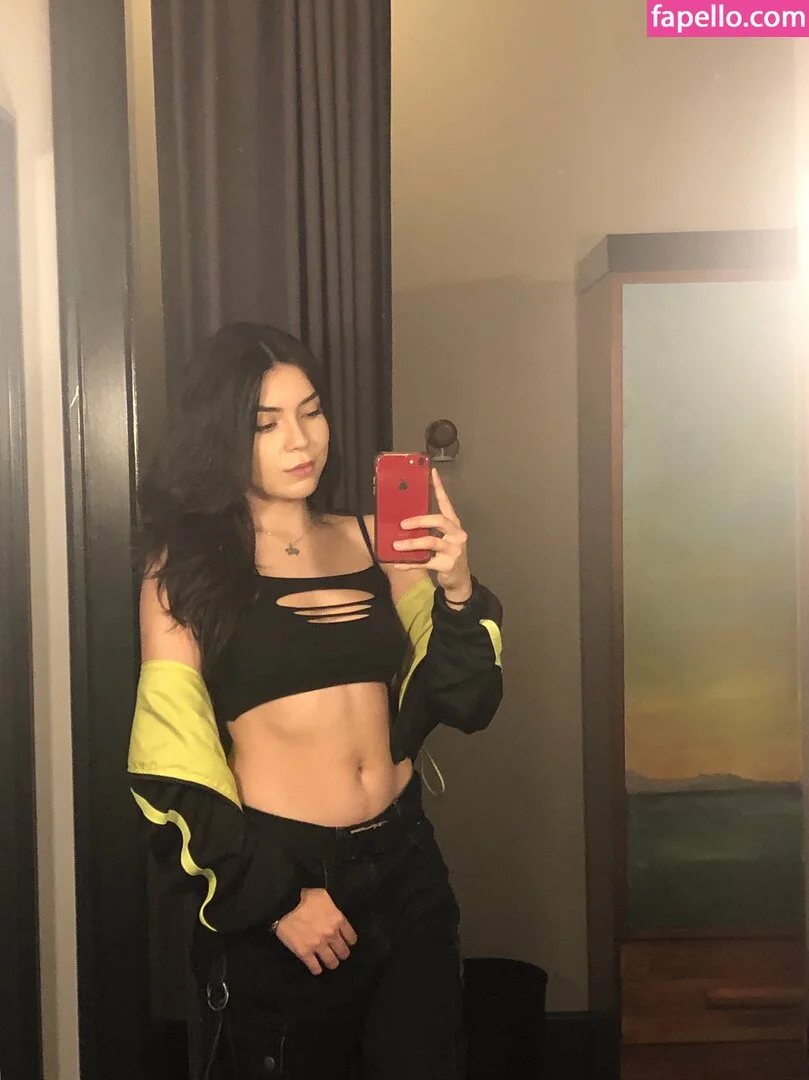 Coughsy Onlyfans Photo Gallery 