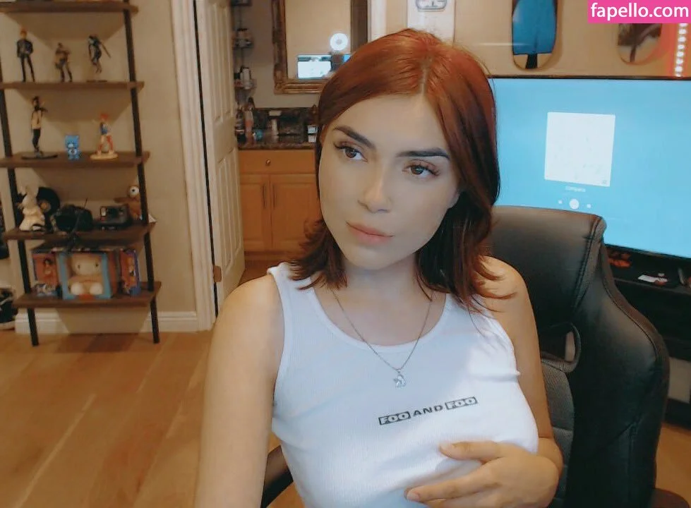 Coughsy Onlyfans Photo Gallery 