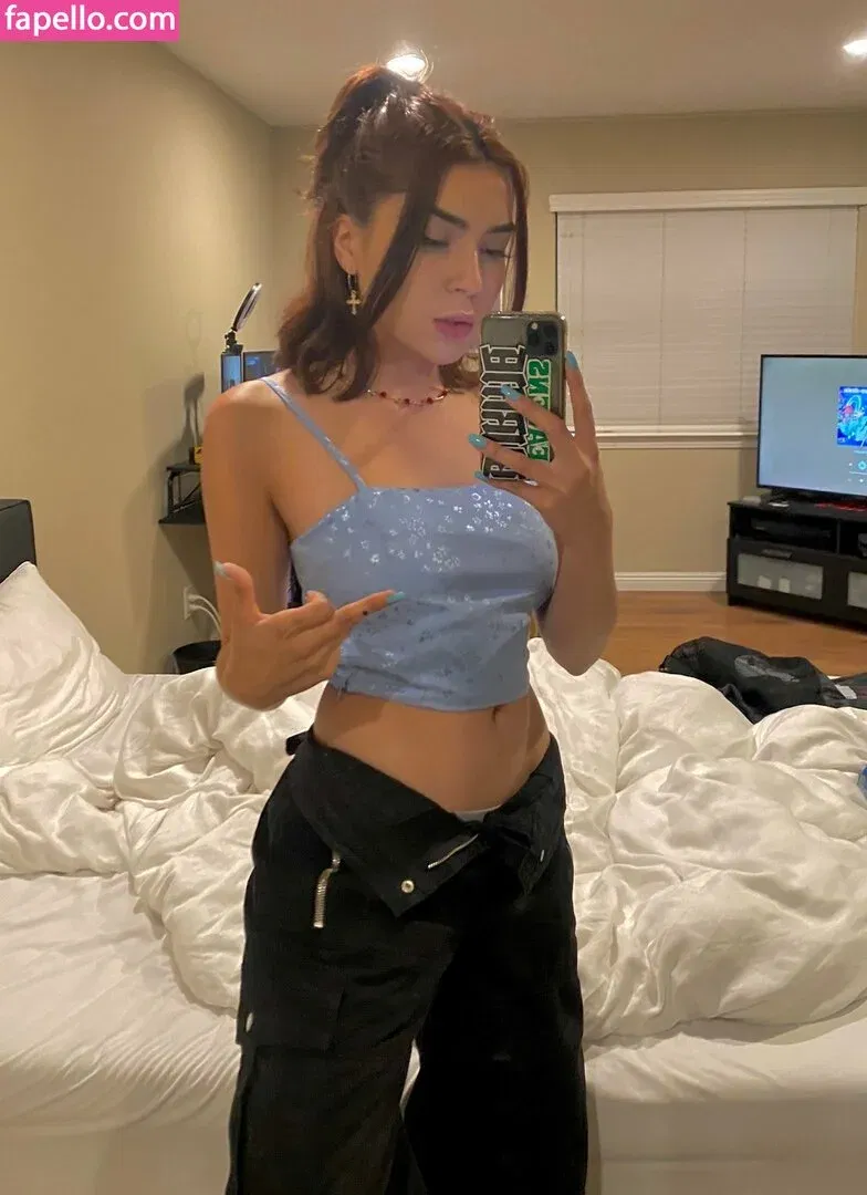 Coughsy Onlyfans Photo Gallery 