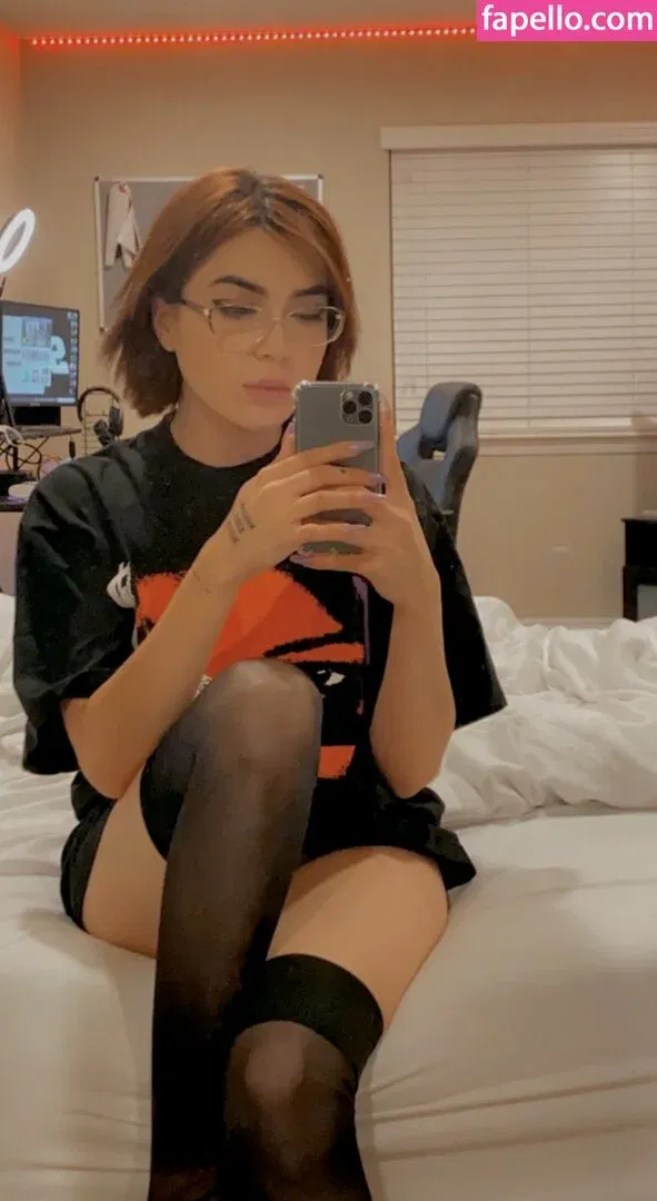 Coughsy Onlyfans Photo Gallery 