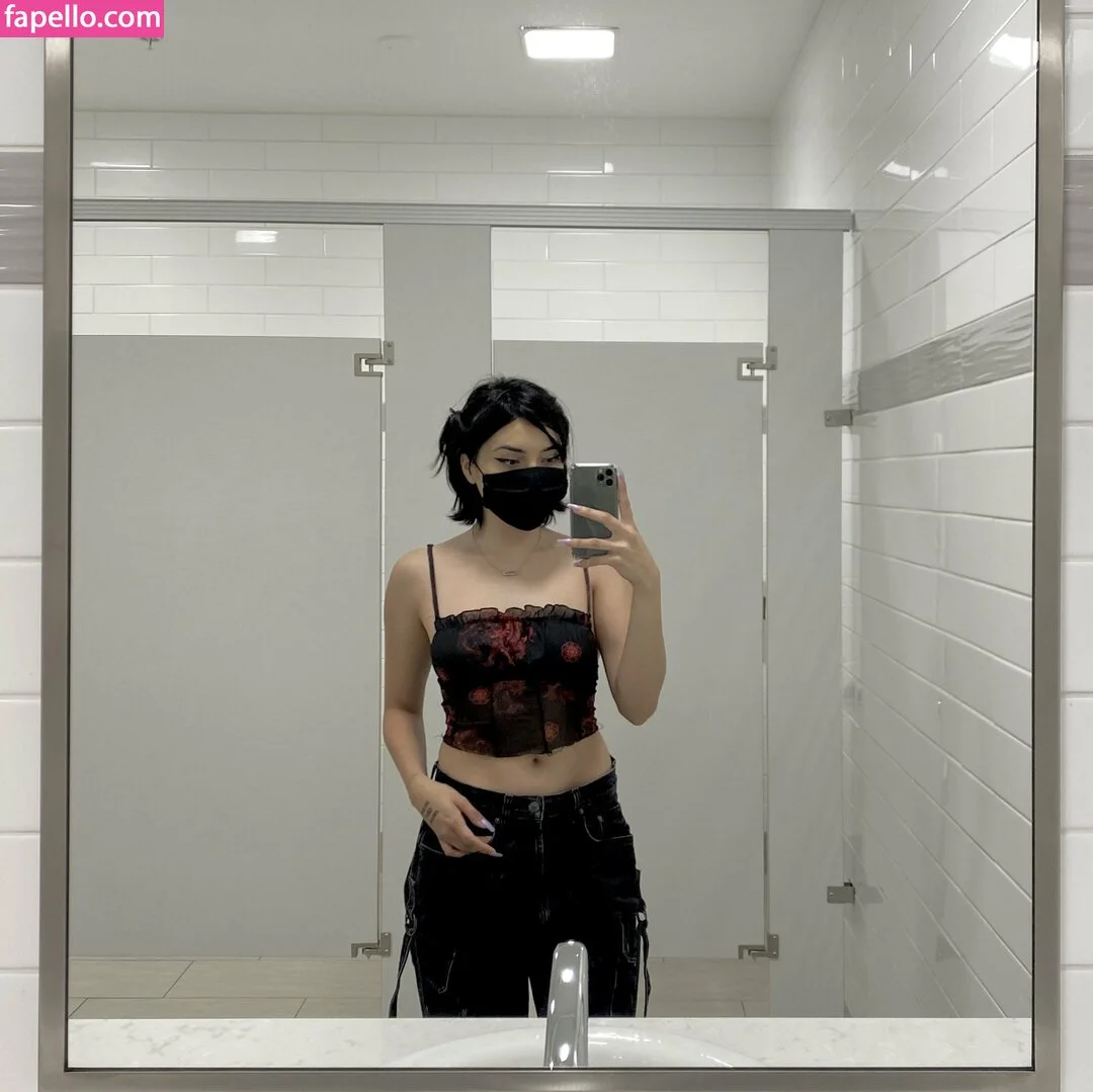 Coughsy Onlyfans Photo Gallery 