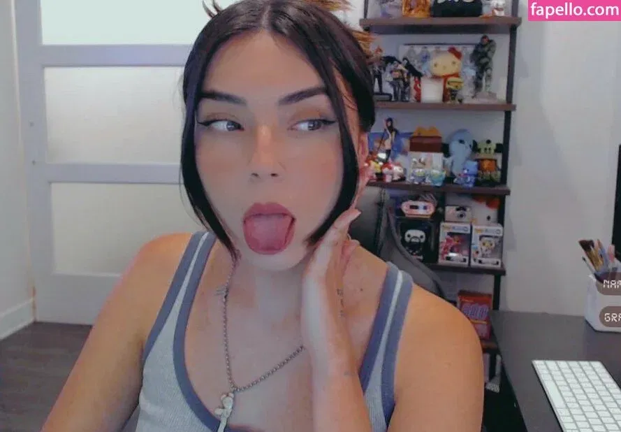 Coughsy Onlyfans Photo Gallery 