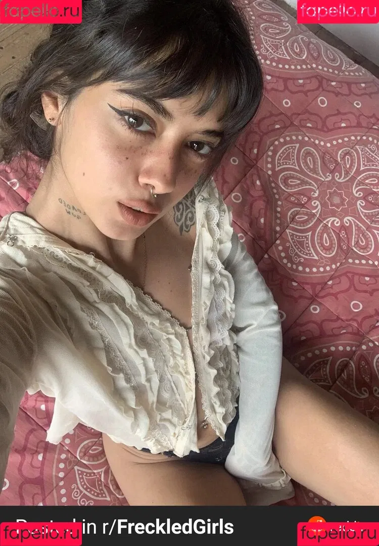 meli777 Onlyfans Photo Gallery 