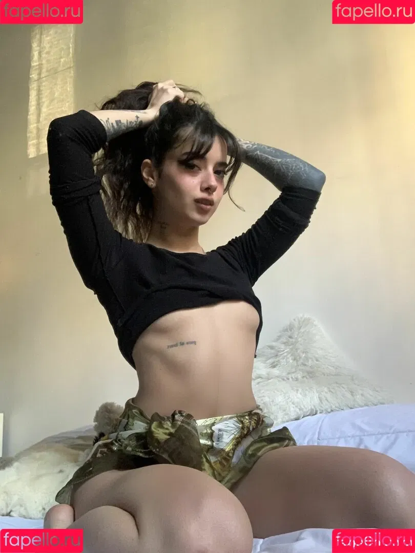 meli777 Onlyfans Photo Gallery 