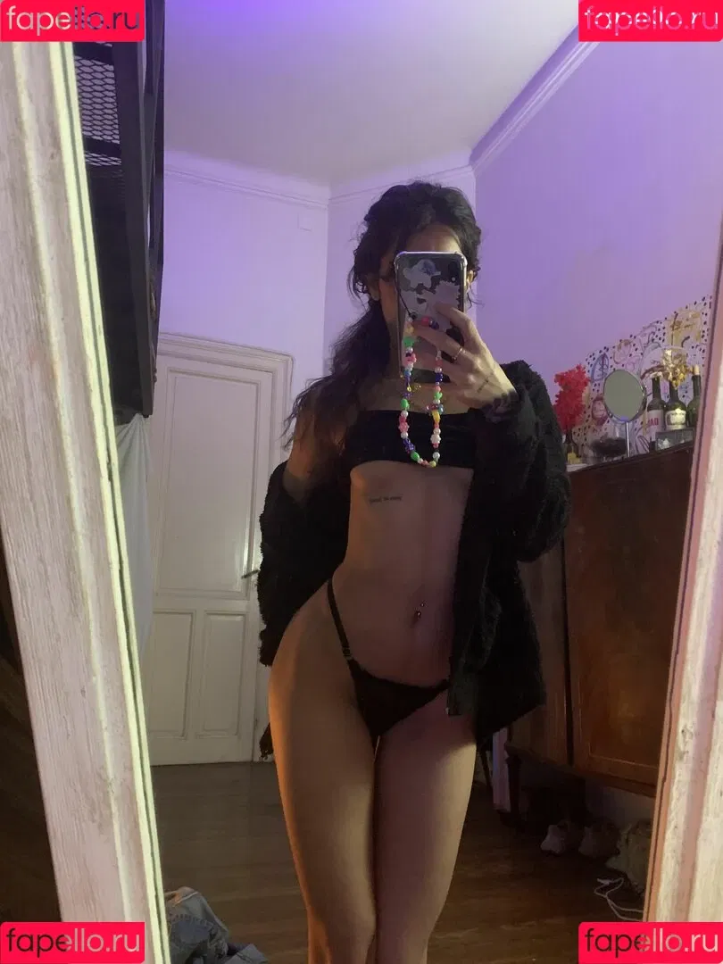meli777 Onlyfans Photo Gallery 