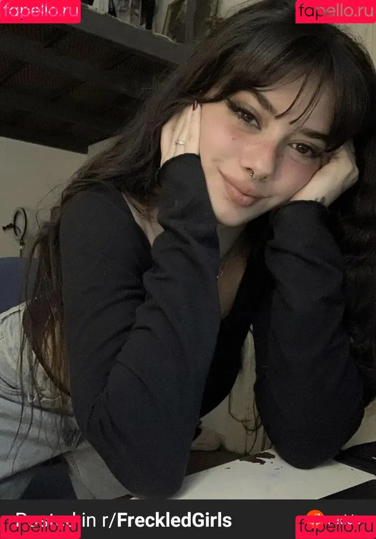 meli777 Onlyfans Photo Gallery 