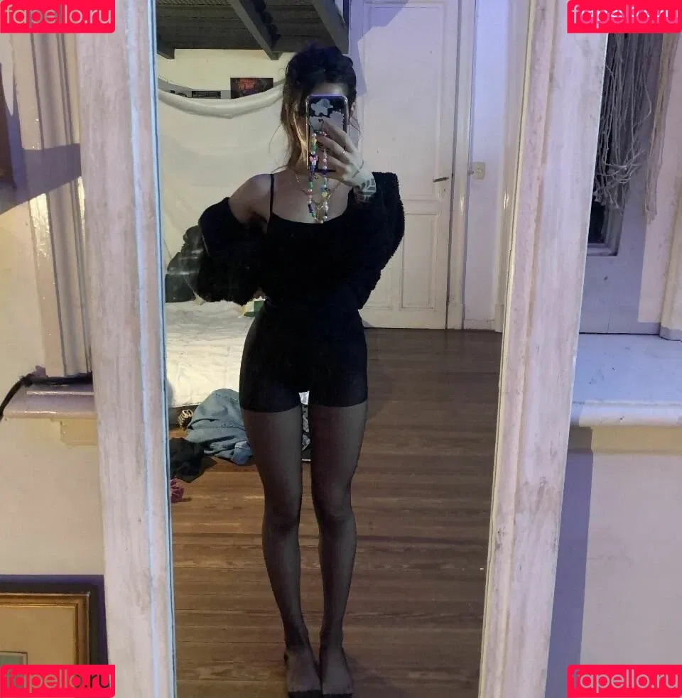 meli777 Onlyfans Photo Gallery 