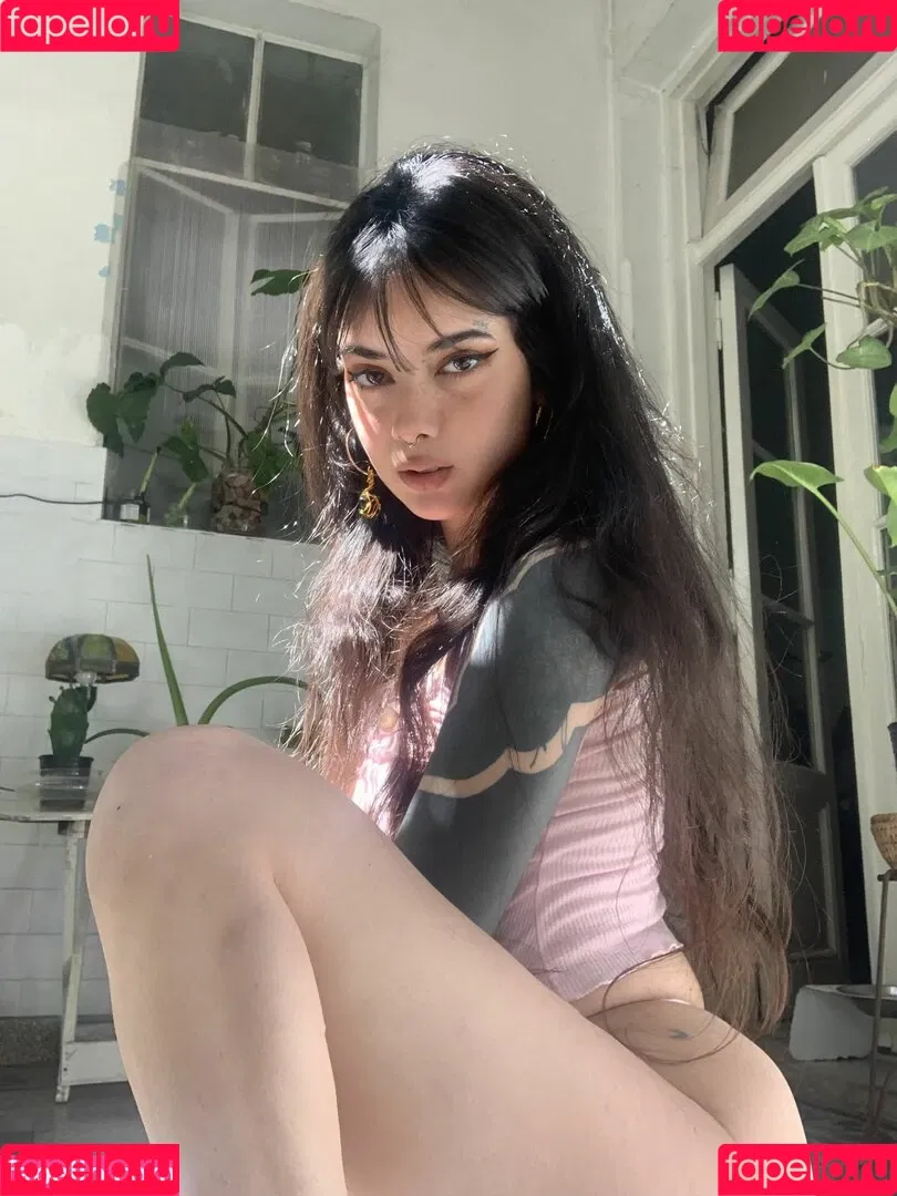 meli777 Onlyfans Photo Gallery 