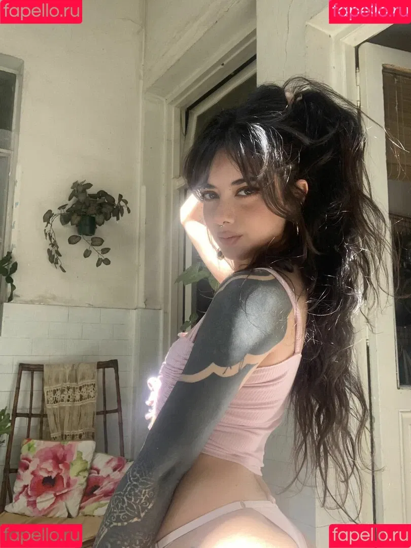 meli777 Onlyfans Photo Gallery 