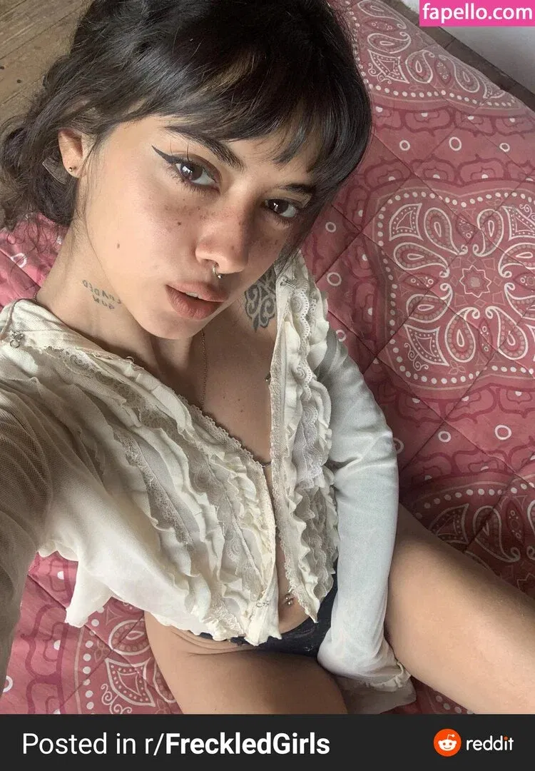 meli777 Onlyfans Photo Gallery 