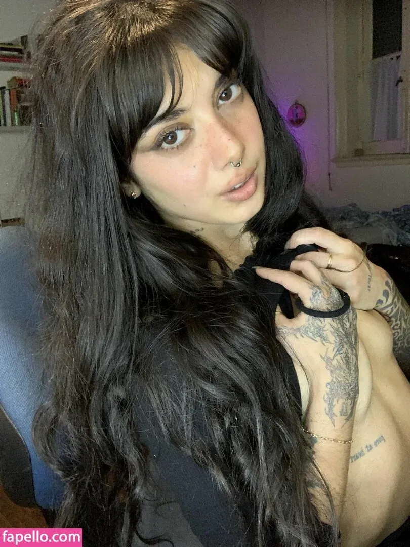 meli777 Onlyfans Photo Gallery 