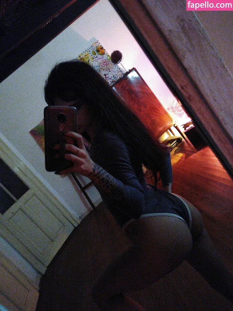 meli777 Onlyfans Photo Gallery 