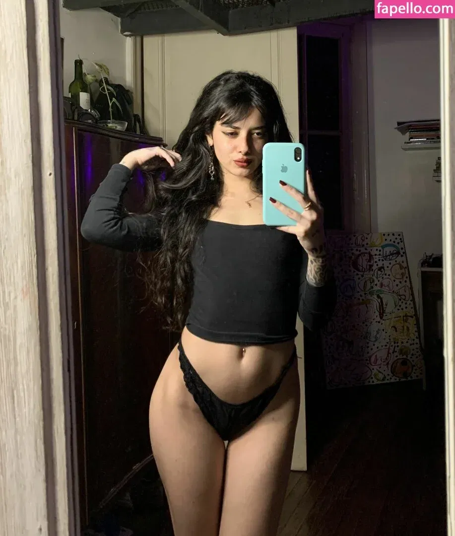 meli777 Onlyfans Photo Gallery 