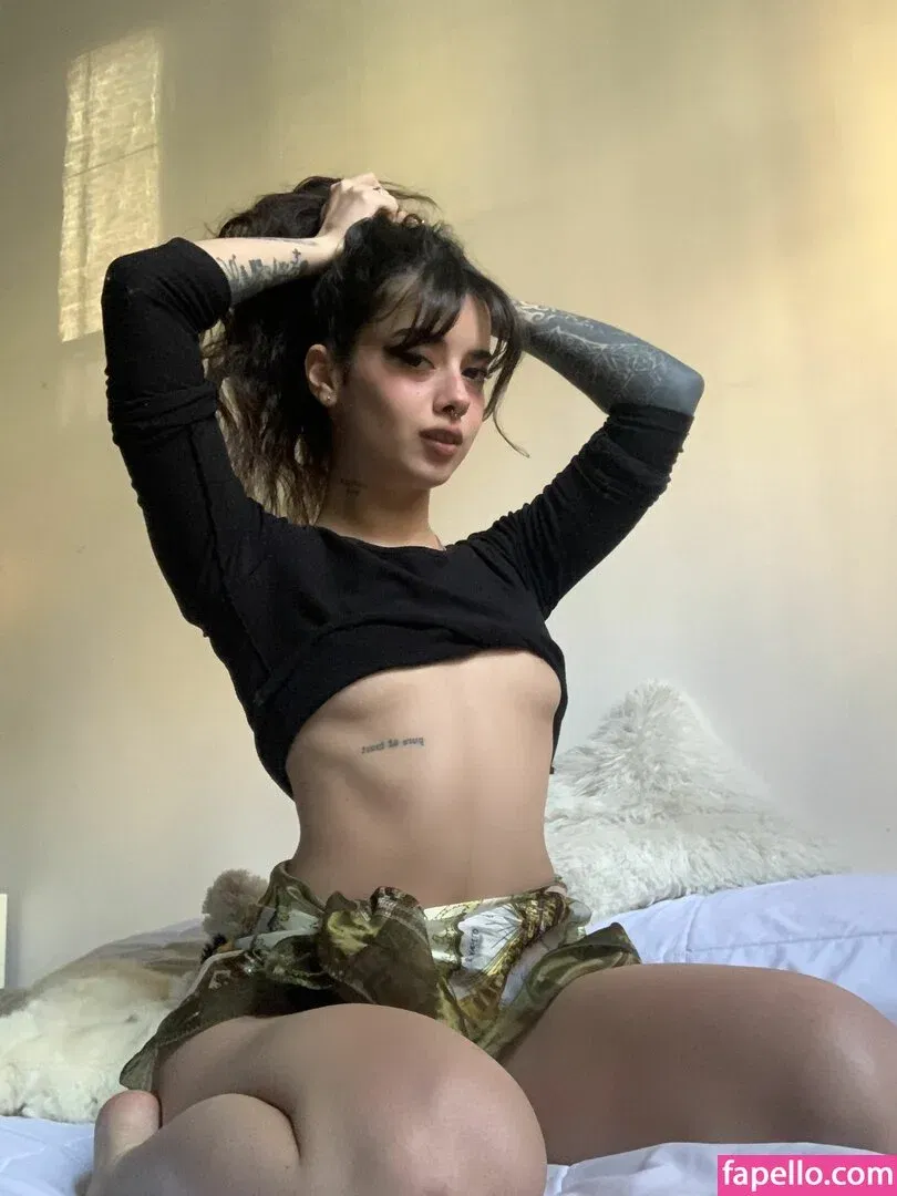 meli777 Onlyfans Photo Gallery 