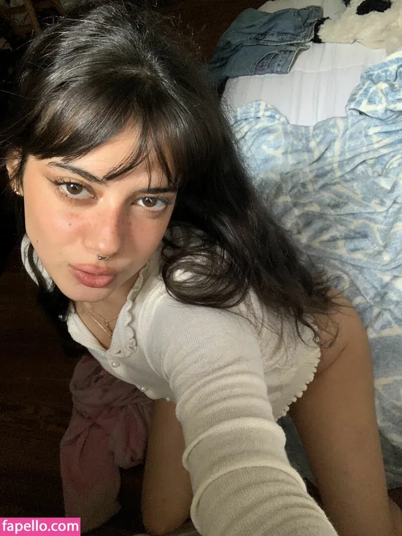 meli777 Onlyfans Photo Gallery 