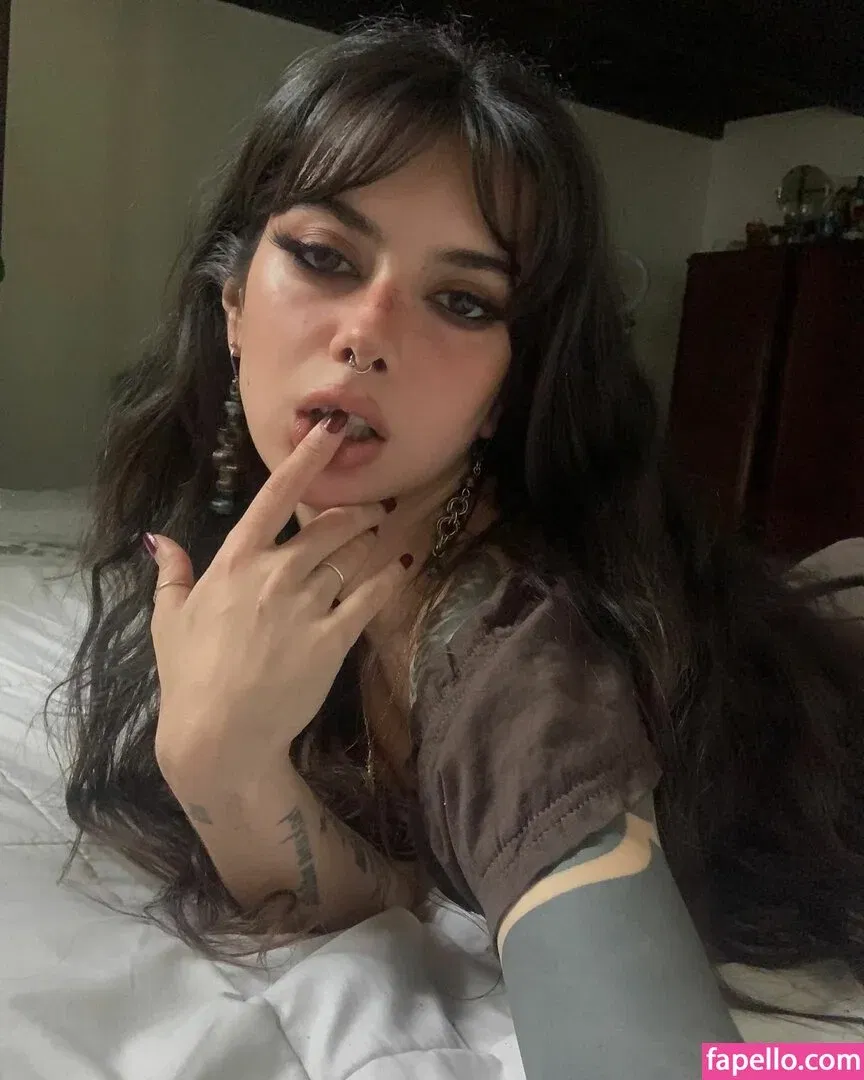 meli777 Onlyfans Photo Gallery 