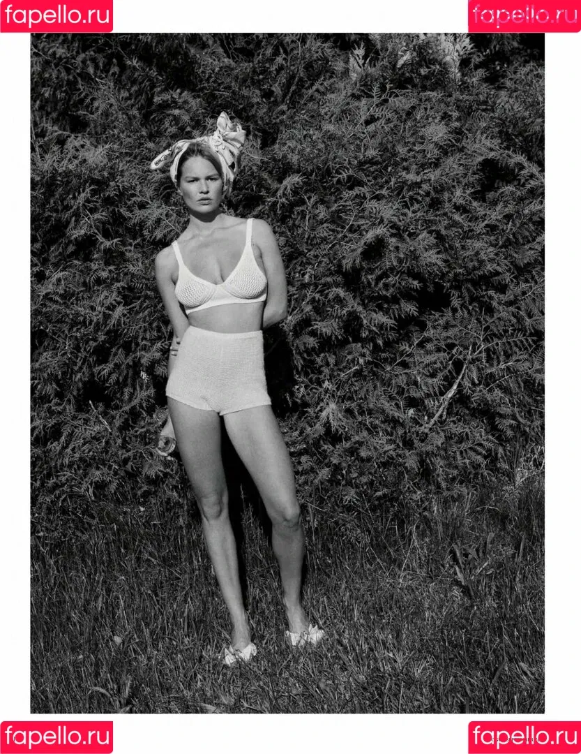 Anna Ewers Onlyfans Photo Gallery 
