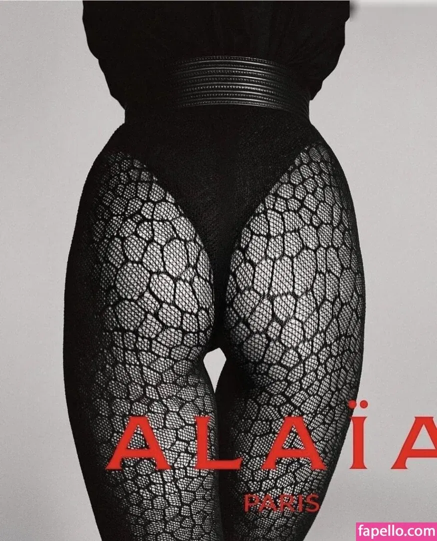 Anna Ewers Onlyfans Photo Gallery 