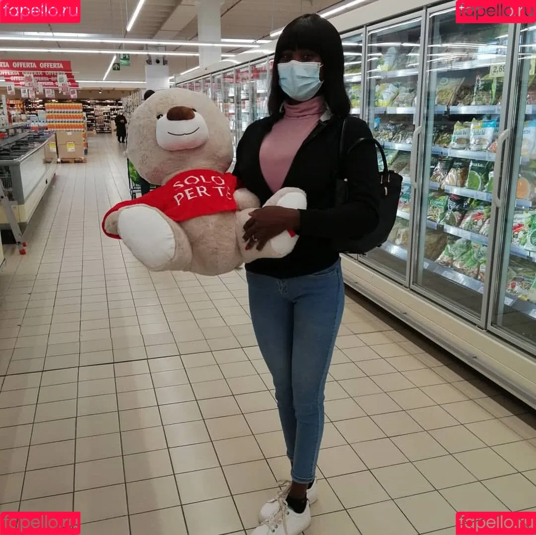 Silvia Ehigie Onlyfans Photo Gallery 