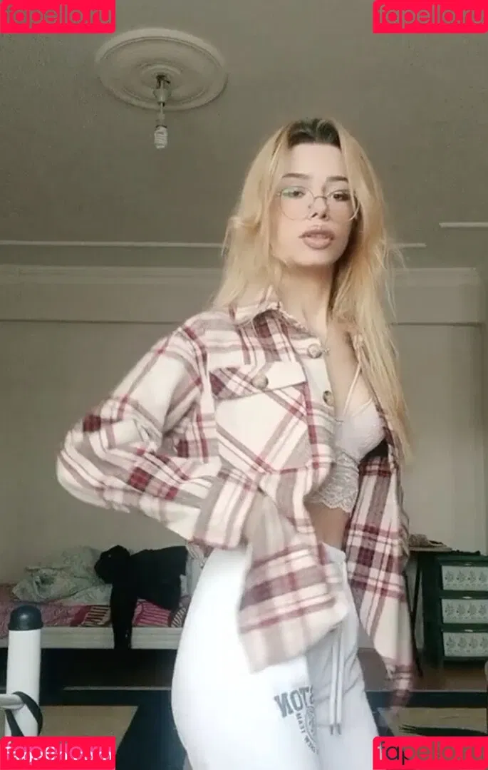 ceyda_690 Onlyfans Photo Gallery 