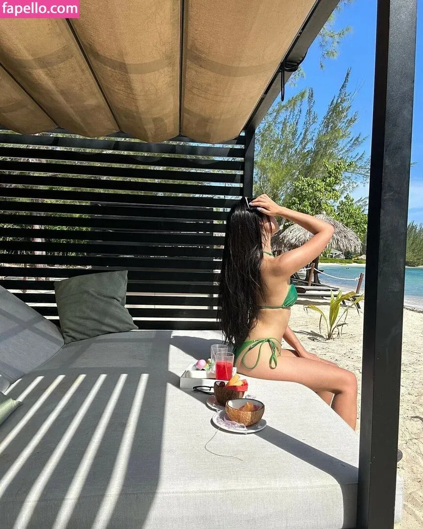 Classic_Christinee Onlyfans Photo Gallery 