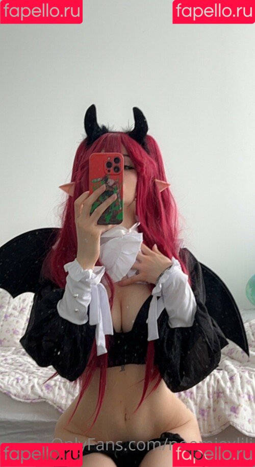 Cinnannoe Onlyfans Photo Gallery 