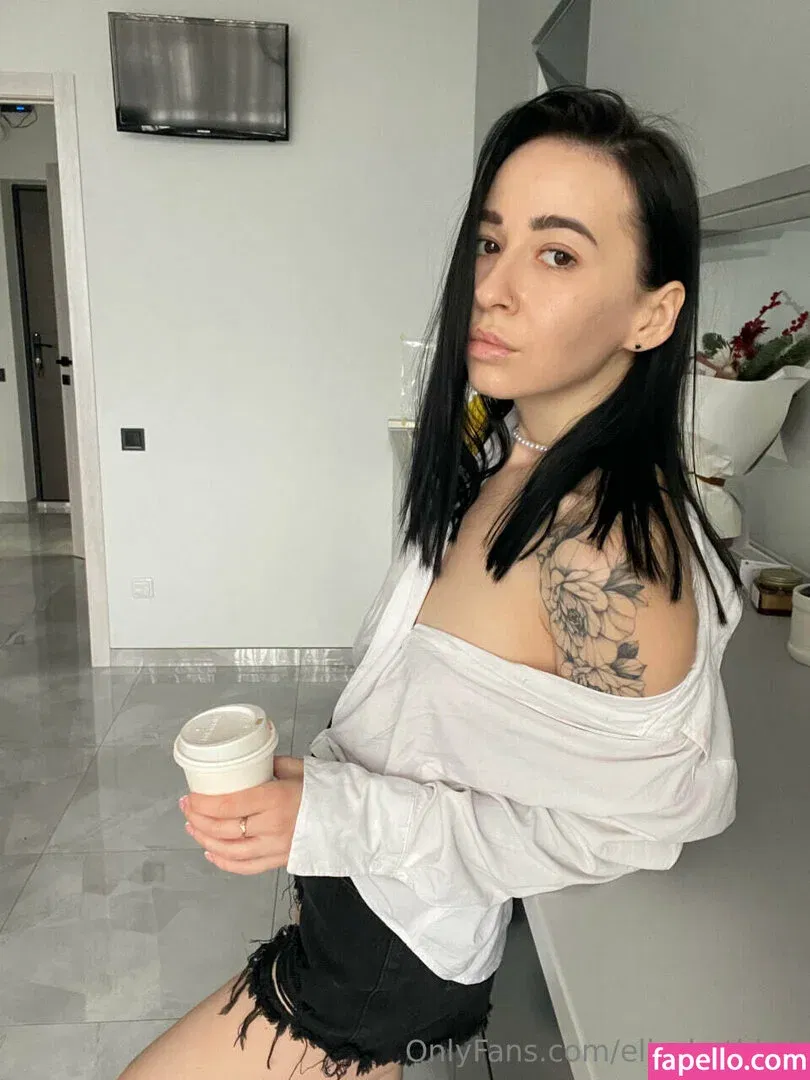 elizabethlux Onlyfans Photo Gallery 