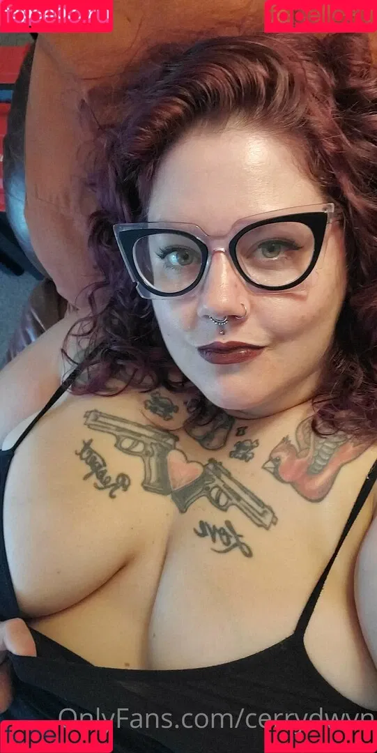 cerrydwyn Onlyfans Photo Gallery 