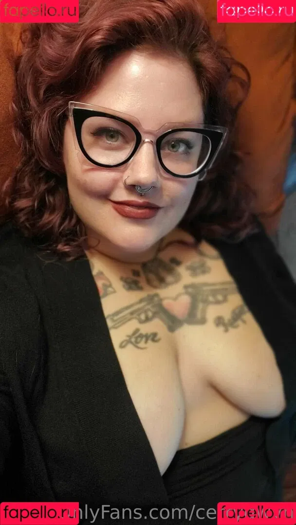 cerrydwyn Onlyfans Photo Gallery 