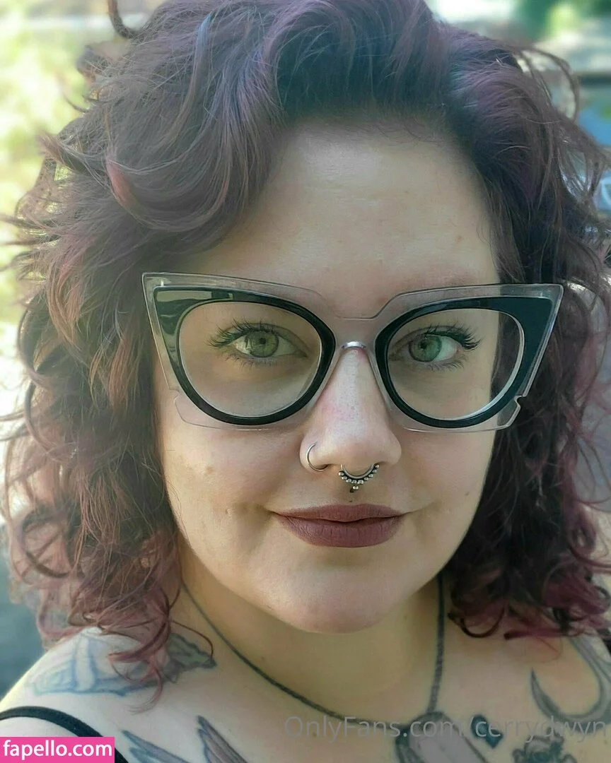 cerrydwyn Onlyfans Photo Gallery 