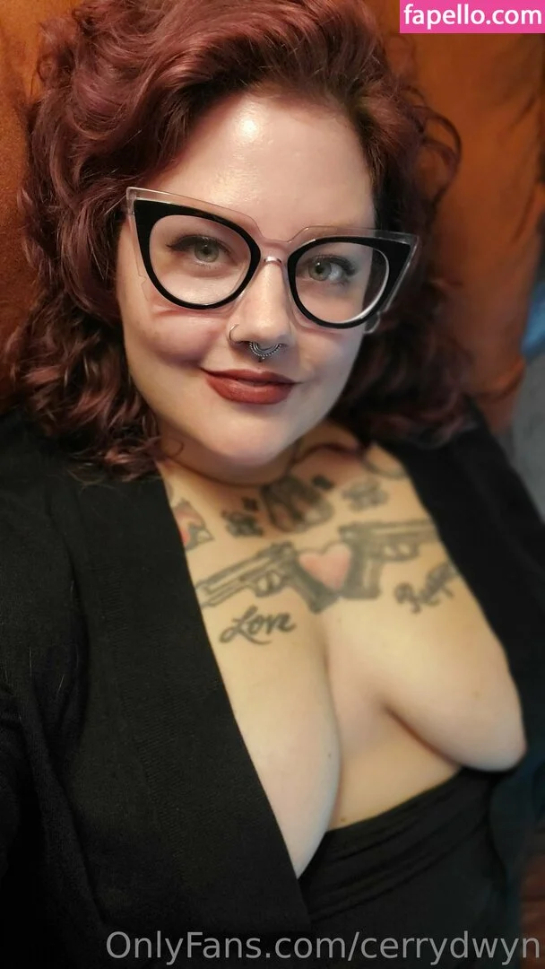 cerrydwyn Onlyfans Photo Gallery 