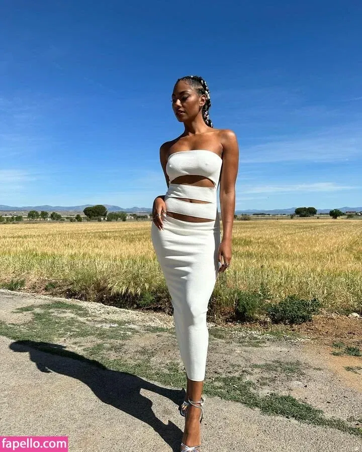 Nia Correia OT Onlyfans Photo Gallery 