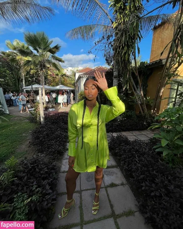 Nia Correia OT Onlyfans Photo Gallery 