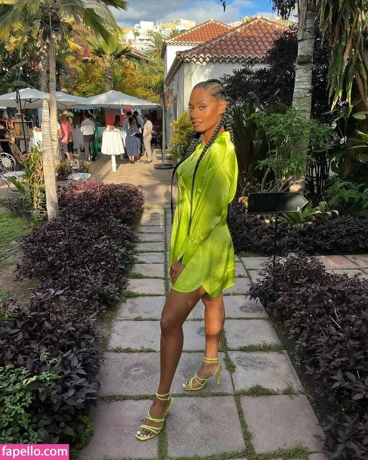 Nia Correia OT Onlyfans Photo Gallery 