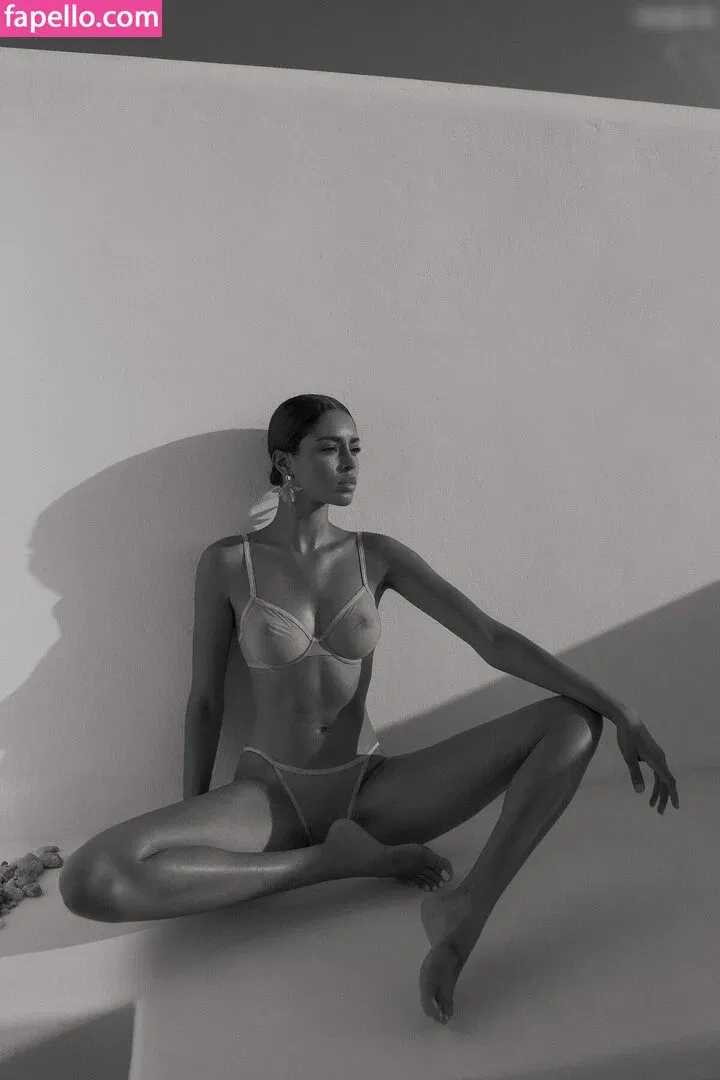 Karen Joigny Onlyfans Photo Gallery 