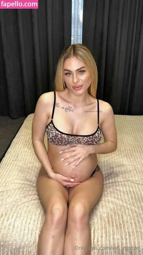 kat_mozze Onlyfans Photo Gallery 