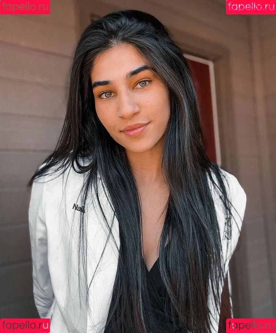 Naila Iqbal Onlyfans Photo Gallery 