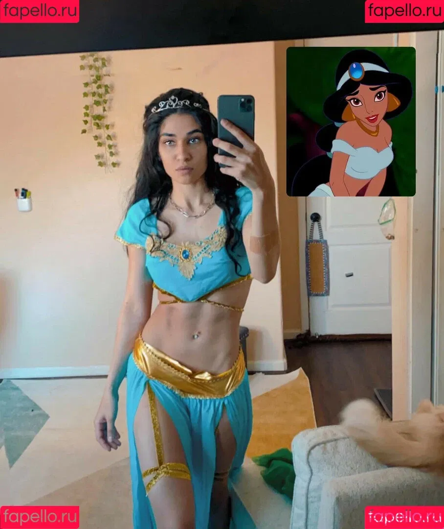 Naila Iqbal Onlyfans Photo Gallery 