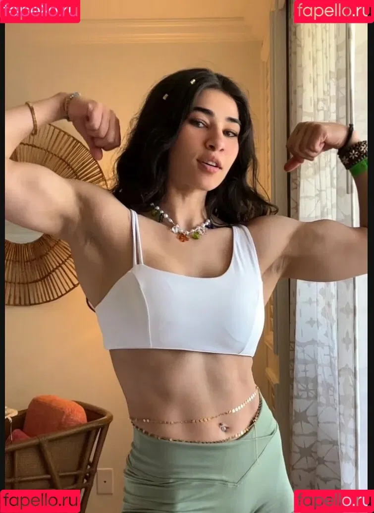 Naila Iqbal Onlyfans Photo Gallery 