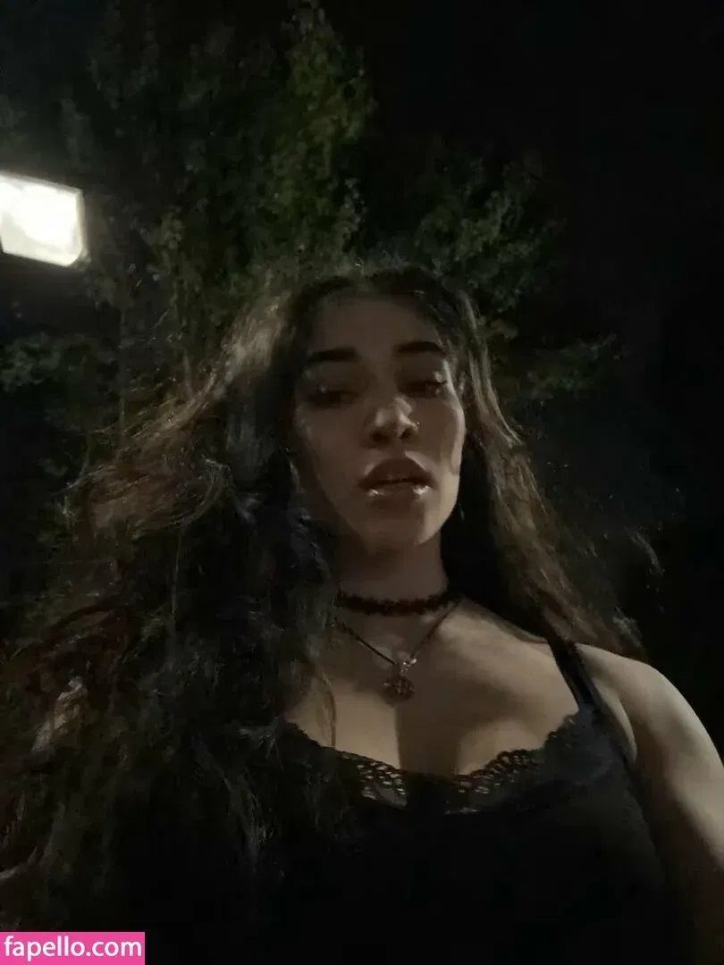 Naila Iqbal Onlyfans Photo Gallery 