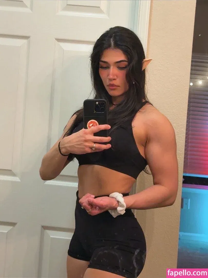 Naila Iqbal Onlyfans Photo Gallery 