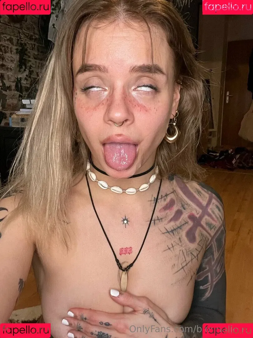 biondaliona Onlyfans Photo Gallery 