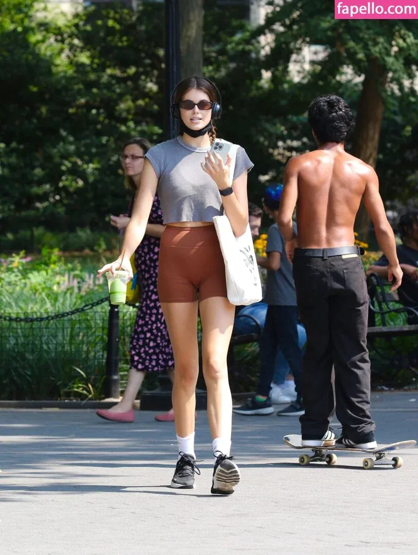 Özgü Kaya Onlyfans Photo Gallery 