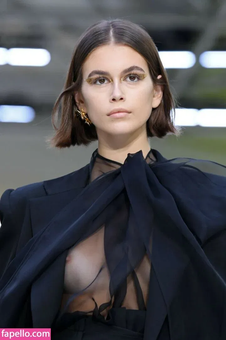 Özgü Kaya Onlyfans Photo Gallery 