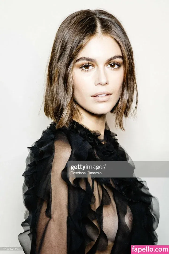 Özgü Kaya Onlyfans Photo Gallery 