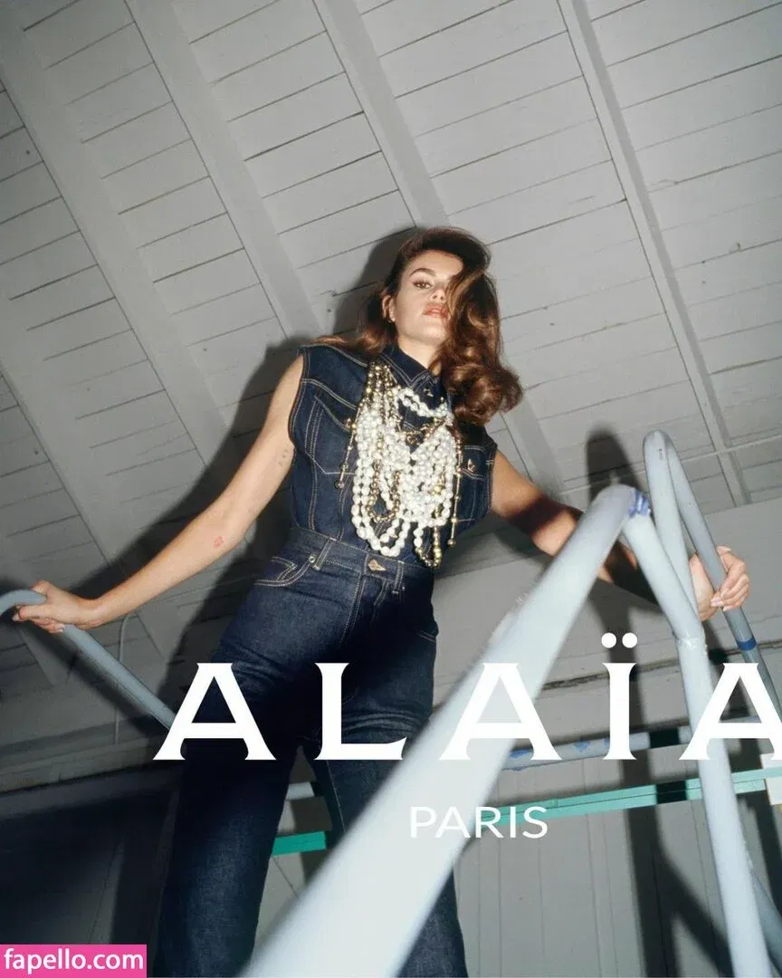 Özgü Kaya Onlyfans Photo Gallery 