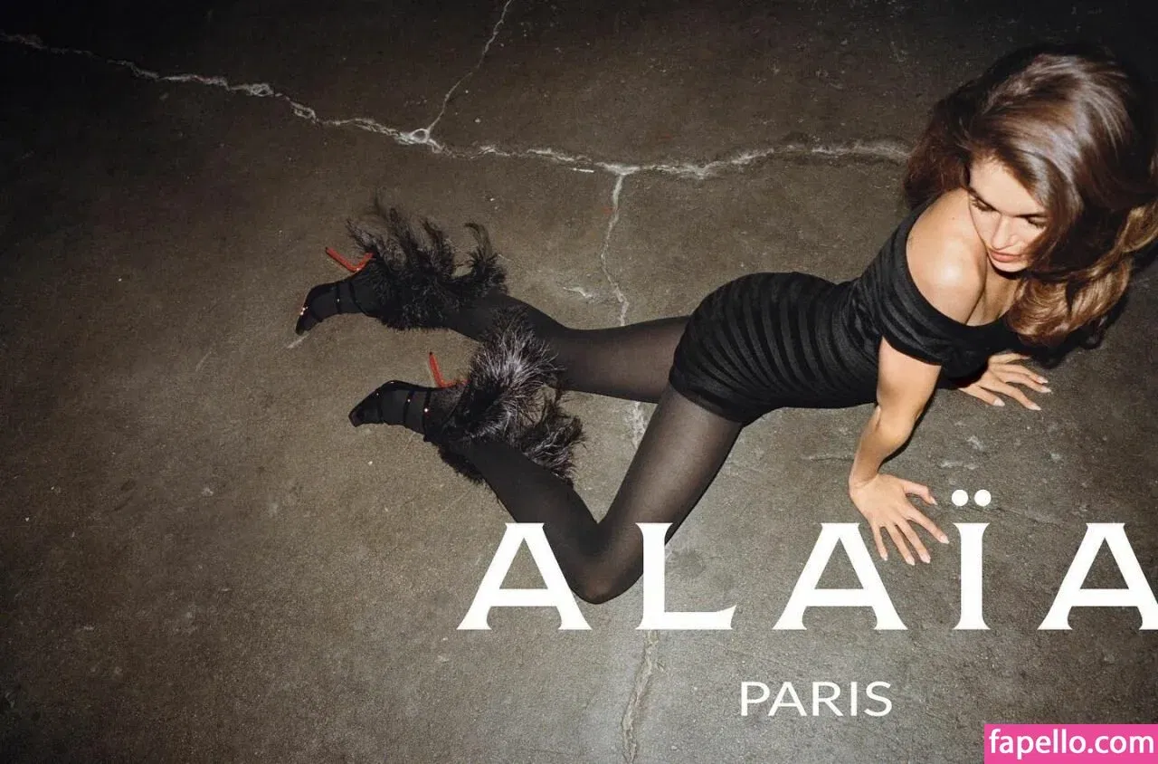 Özgü Kaya Onlyfans Photo Gallery 