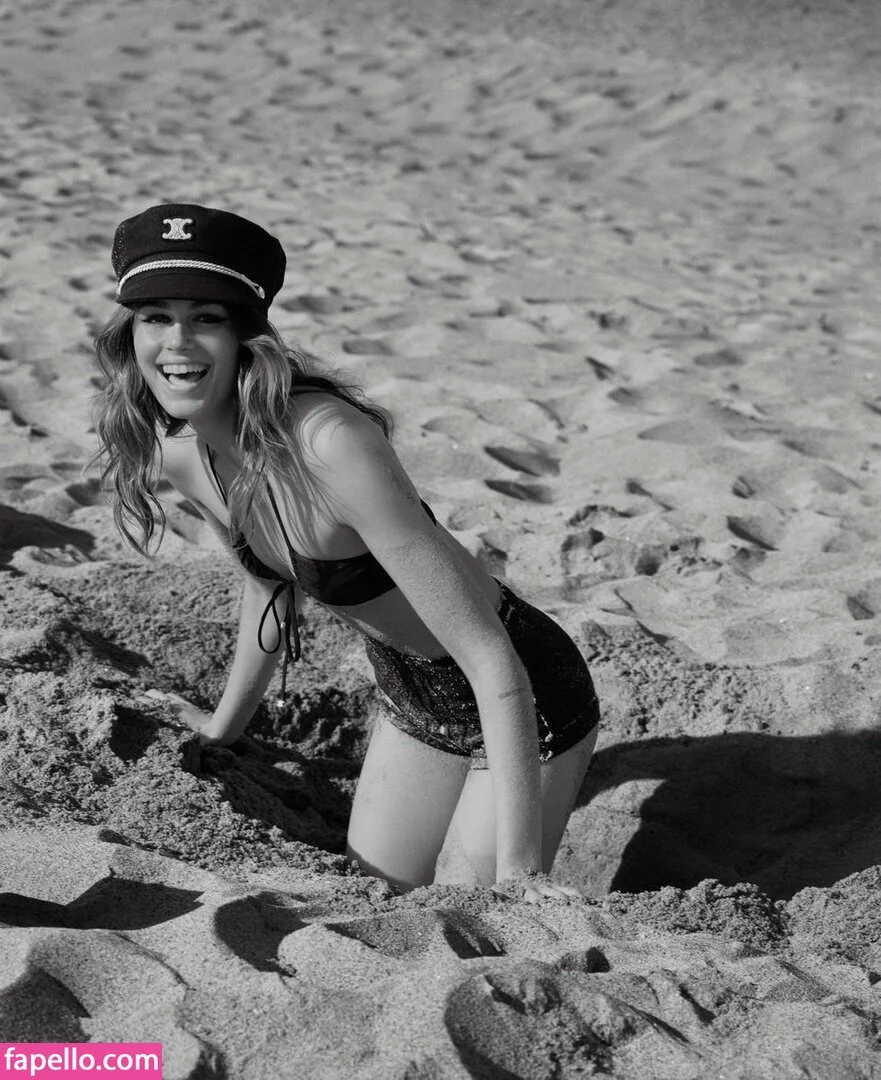 Özgü Kaya Onlyfans Photo Gallery 