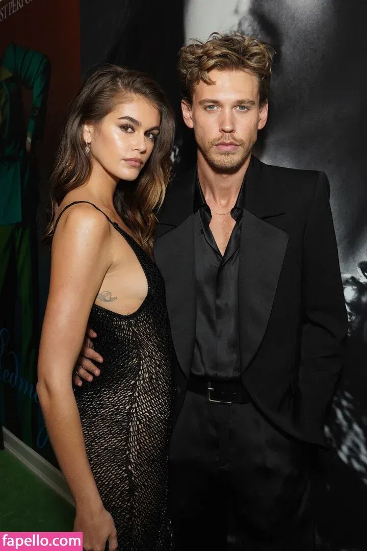 Özgü Kaya Onlyfans Photo Gallery 