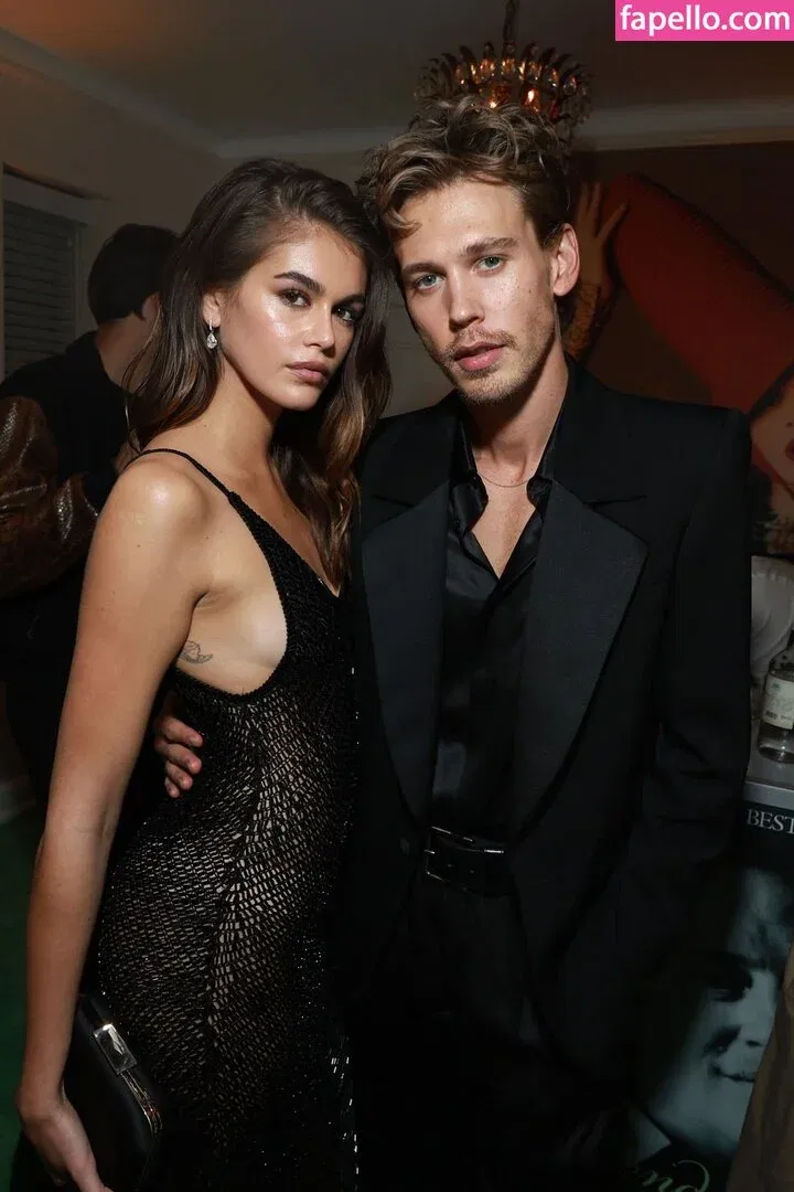 Özgü Kaya Onlyfans Photo Gallery 